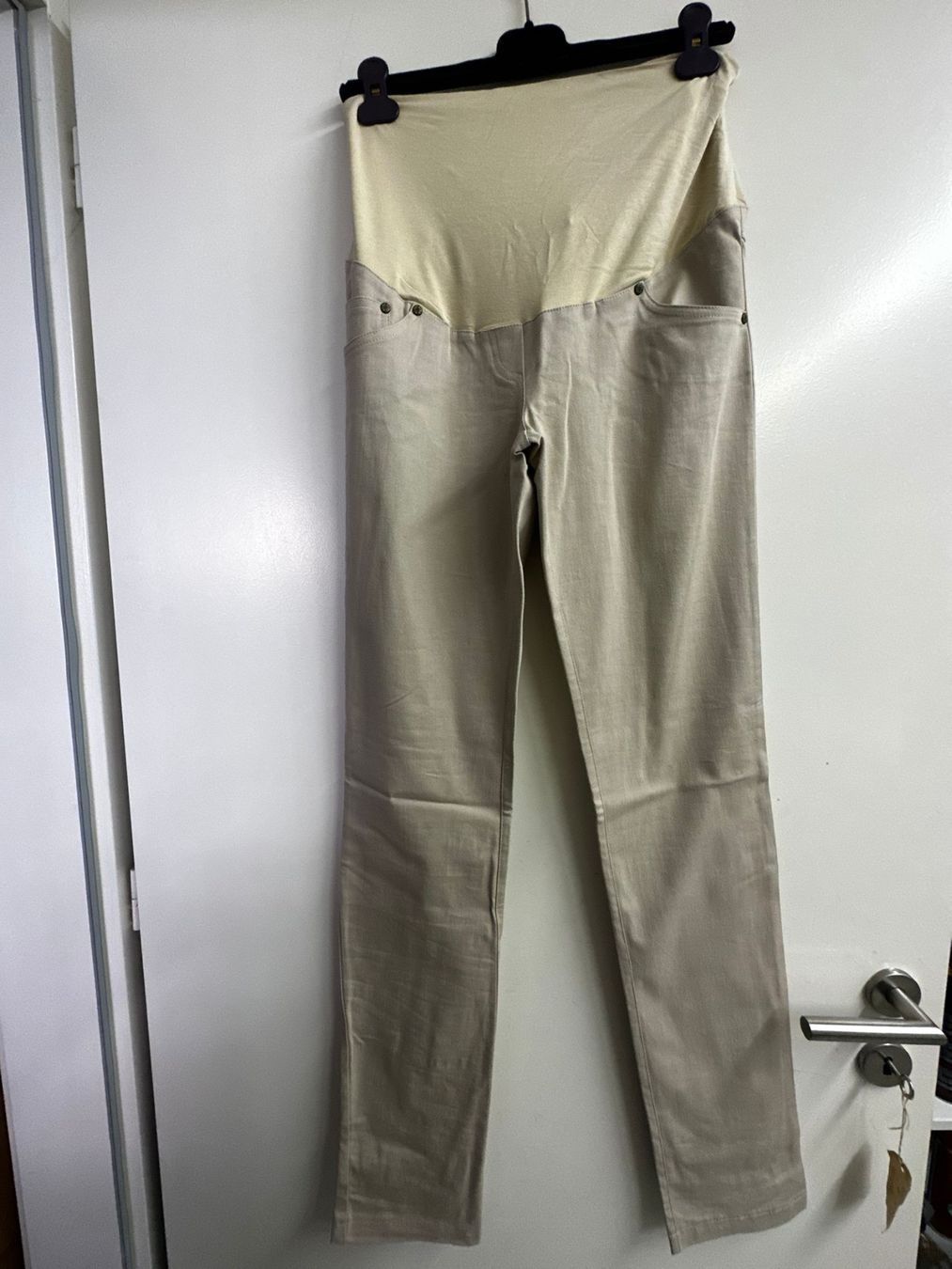 Pantaloni: Pantalon grossesse beige clair Mit Mat P – Usato da Vevey venduto da lua_vb2w