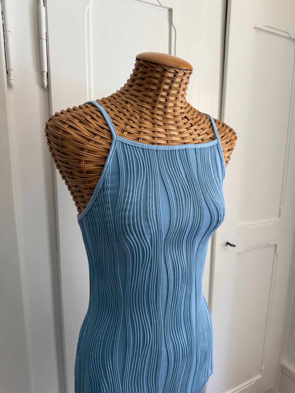 Shein Vestiti: Trägerkleid hellblau figurbetont 34 – Usato da Zürich venduto da Diazaio 1