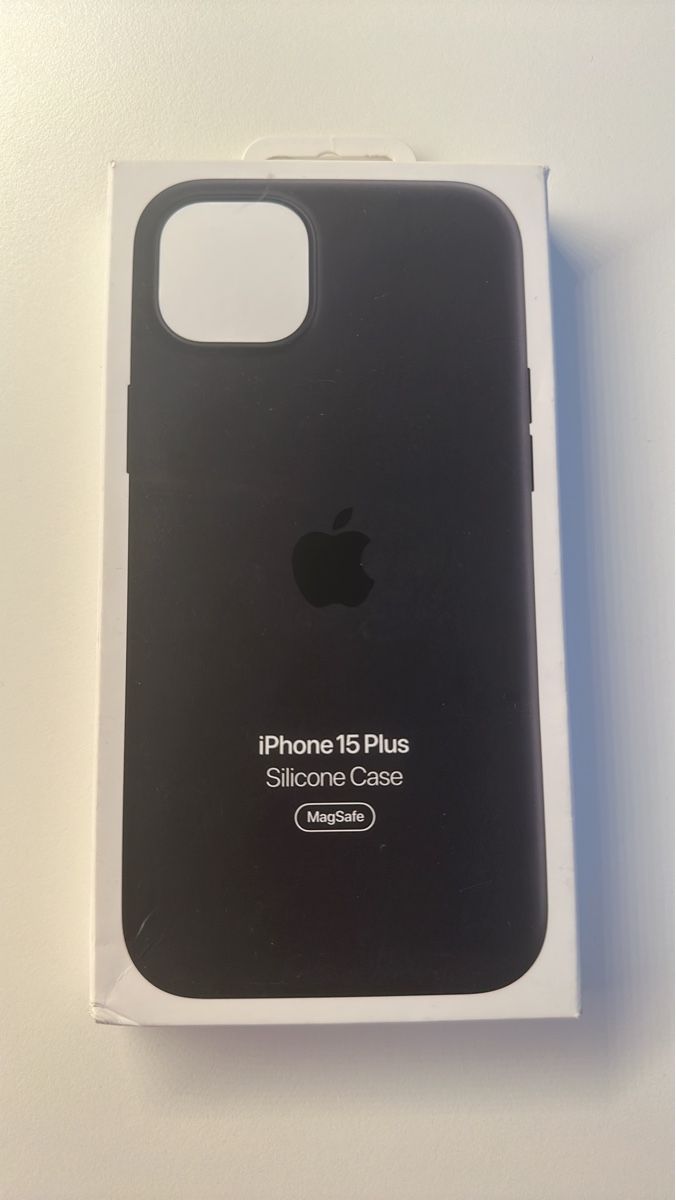 Covers & Schutzfolien: iPhone 15 Plus Silikon Case - Schwarz - OVP, ungeöffnet – Neu und originalverpackt aus spreitenbach von allyouneed24