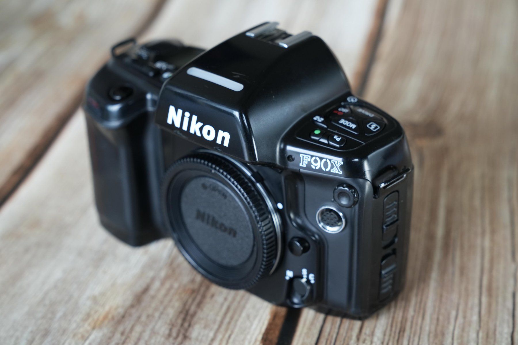 Nikon Fotocamera: Nikon F90X – Usato da Chatelaine venduto da sgaron 7