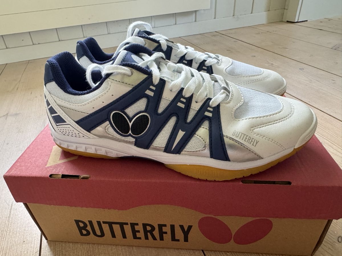 Scarpe da uomo: TT-Schuhe Butterfly Gr. 43 – Usato da Herisau venduto da dan_2ql9
