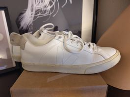 VEJA - weisse Sneaker mit Beige, Gr. 40