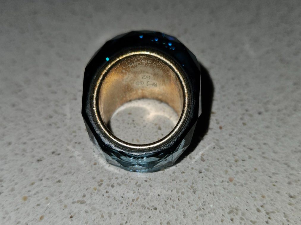 Swarovski Anelli: Dunkelblauer Ring, Grösse S/M, Swarovski💍 – Nuovo (secondo la descrizione) da Sennhof (Winterthur) venduto da HG2019 1