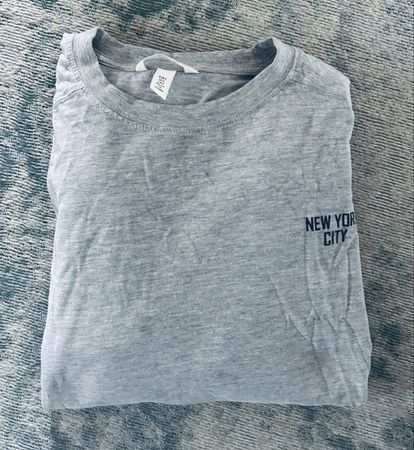 Langarmshirt H&M grau New York Motiv Grösse S getragen
