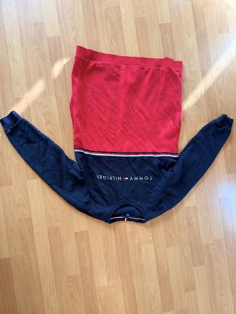 Tommy Hilfiger Rock rot blau Grösse L neuwertig