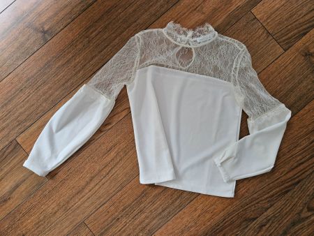 Bluse mit Spitzeneinsatz - wie neu - Gr. 36 / 38 (S)