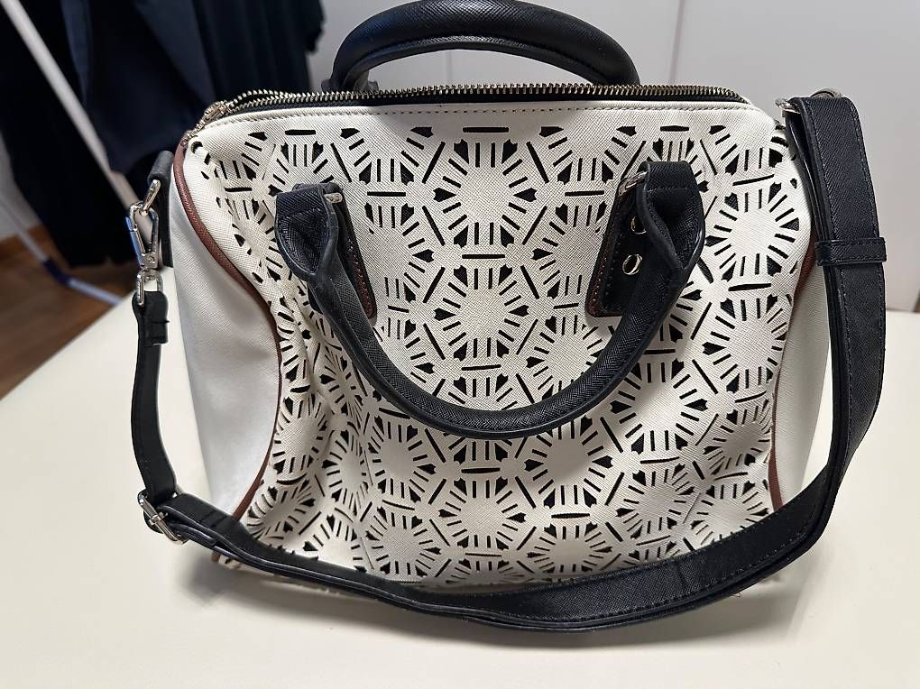 Desigual Borse da donna: Desigual Handtasche – Nuovo (secondo la descrizione) da Niederhasli venduto da R__A 1
