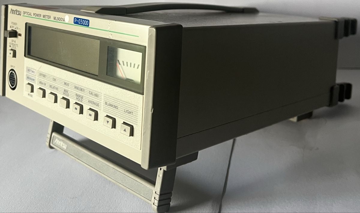 Anritsu Misurare: Anritsu ML9001A Optical Power Meter Messgerät top – Usato da Oberhofen Thun'see venduto da SwissTreasure 2