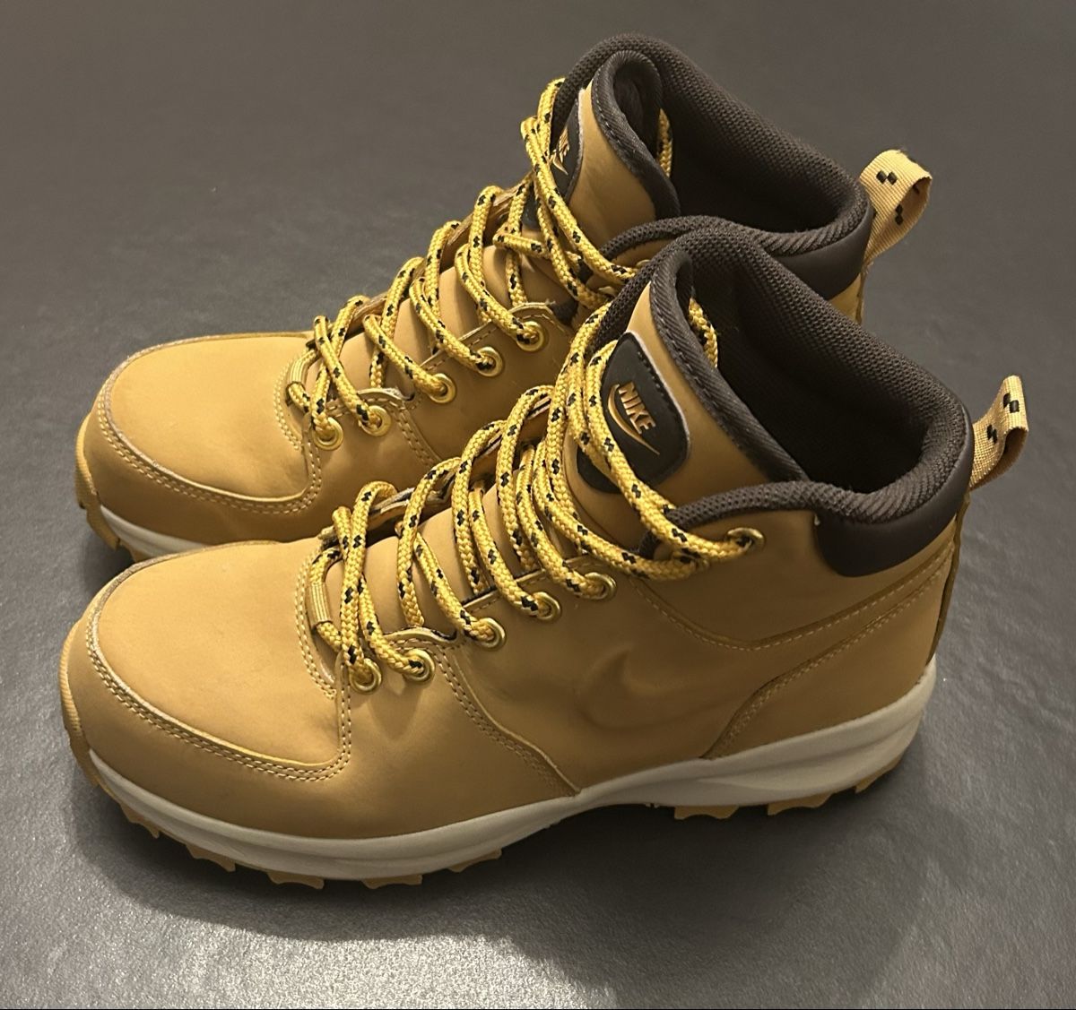 Nike Chaussures hommes: 39 Stylischer Winter Nike Schuh  – Neuf (Voir description) à Rorschach par geo_hgx7