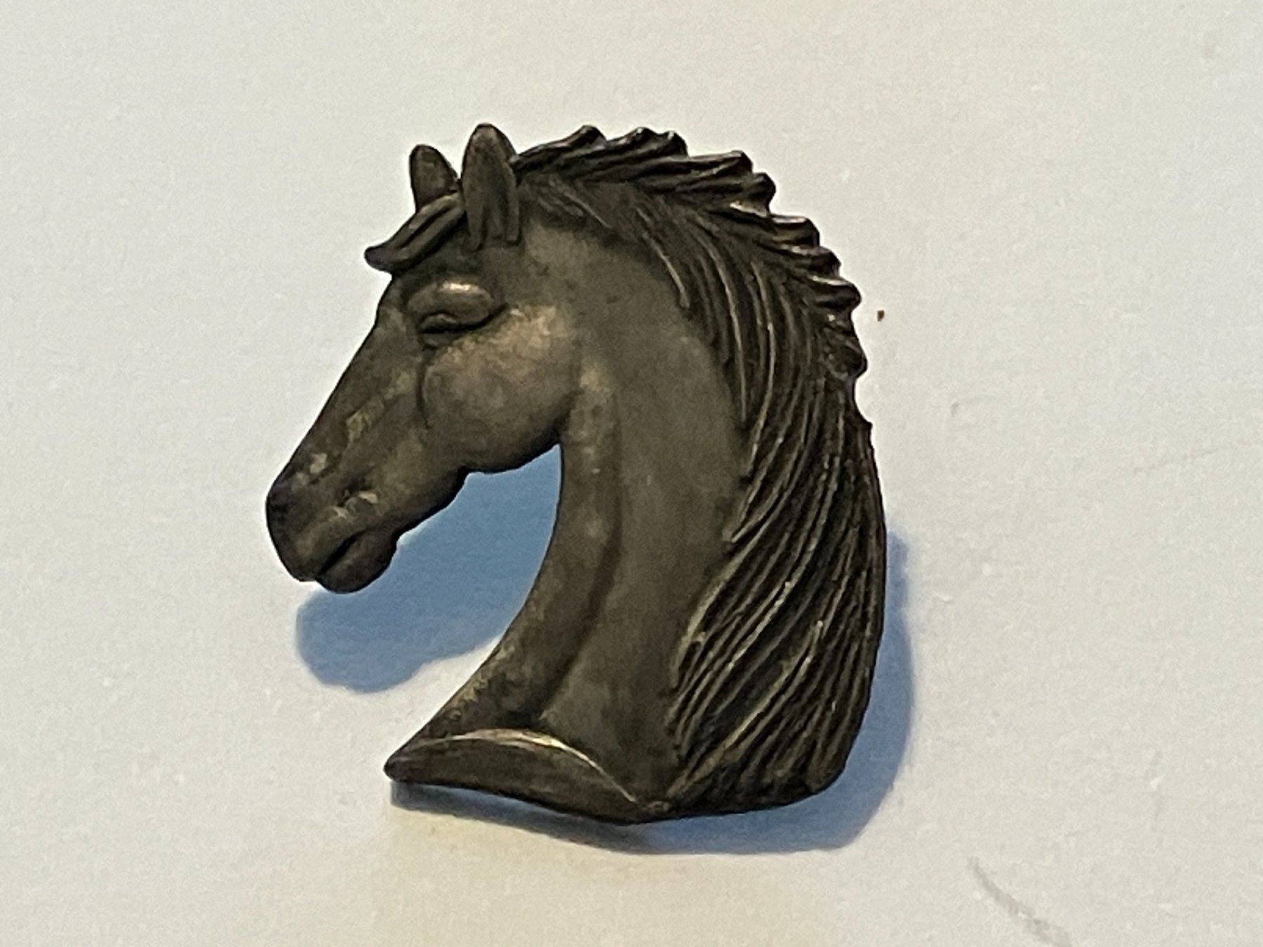 Plaquettes & Badges: 1 Pin Pferd – D'occasion à Basel par djwwpp