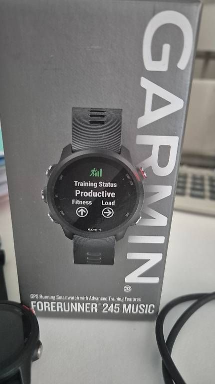 Smartwatch: Neue Garmin Forerunner 245 Music schwarz – Gebraucht aus Lyss von shiver_family 1