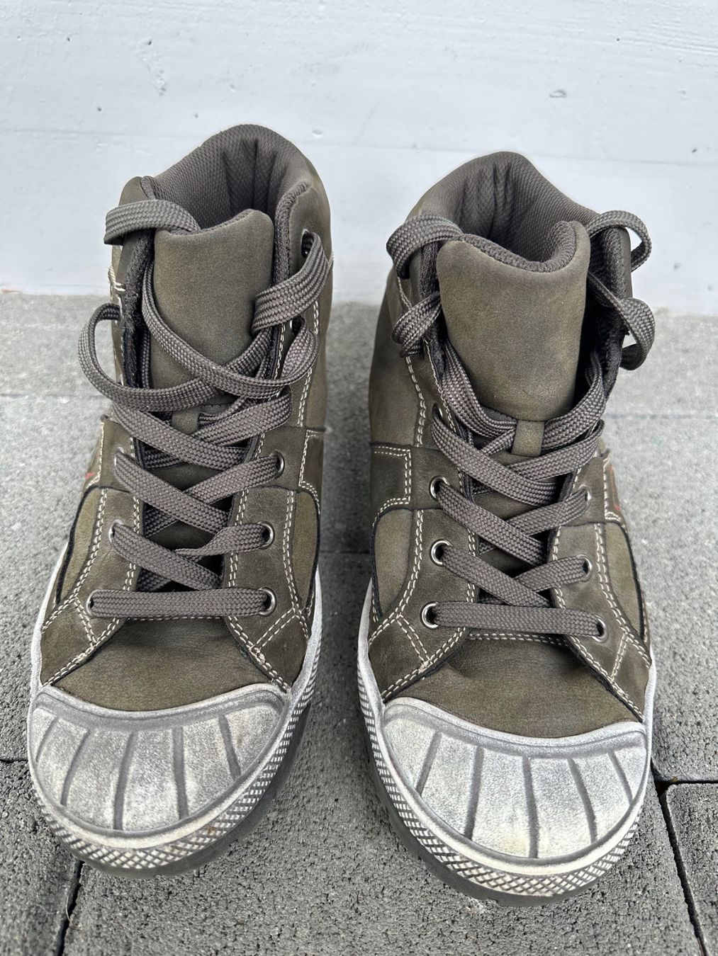 Scarpe per ragazzi: Sneakers Venice, p.40 – Usato da St-Gingolph venduto da GoldenKeys