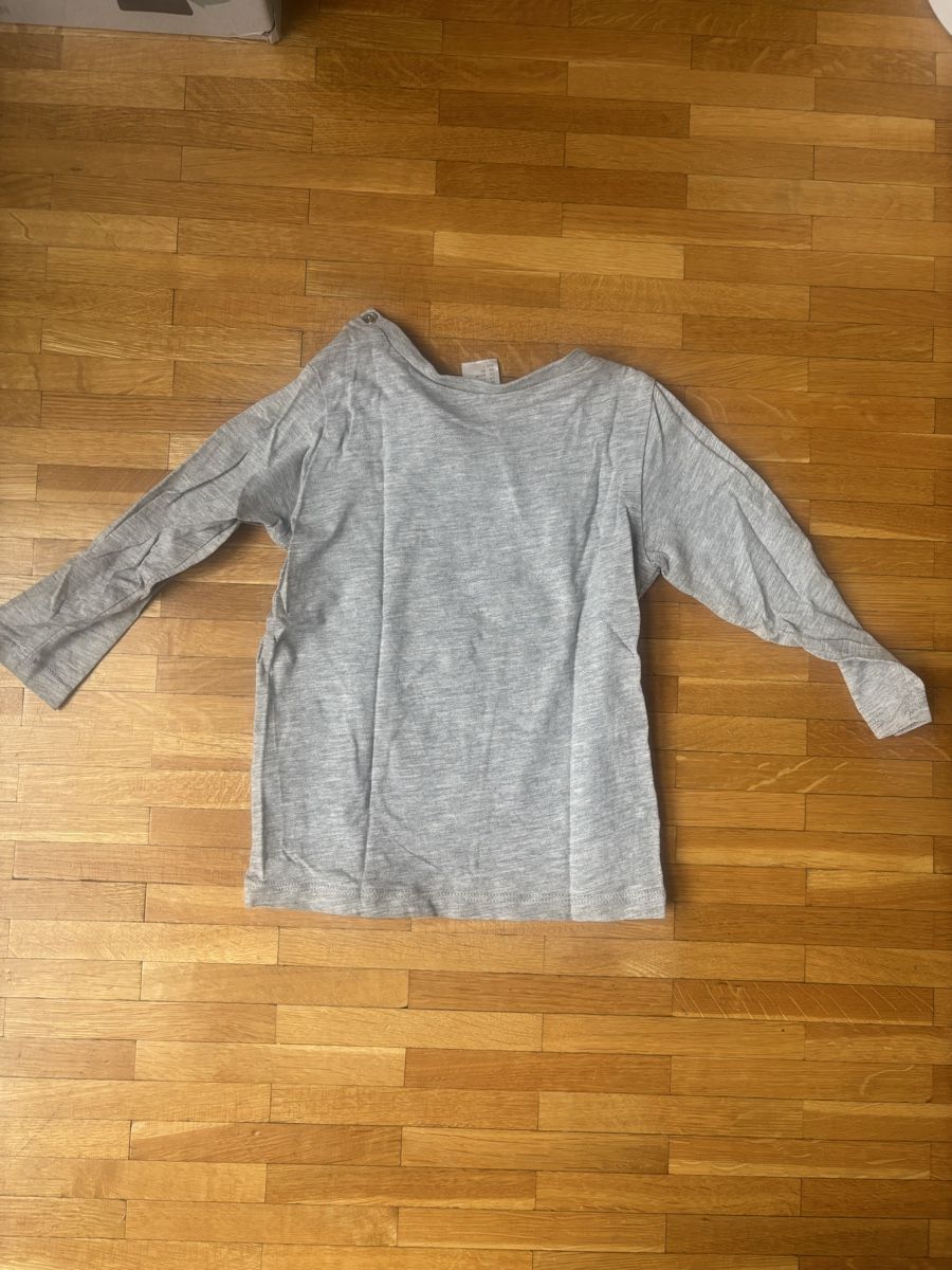 H&M Lotti di vestiti: Pack 2 shirts long H&M 9-12 mois – Usato da Chêne-Bougeries venduto da CeliaMate 2