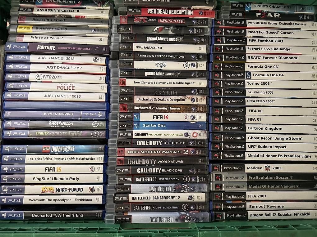 Tous les DVDs: Vente live enchère  – D'occasion à Epalinges par mat_c6t9 3