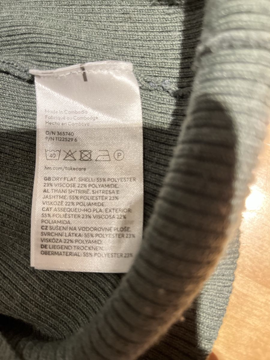 H&M Vestiti: H&M schönes Strickkleid grün L – Usato da Rüdlingen venduto da Lichee 2