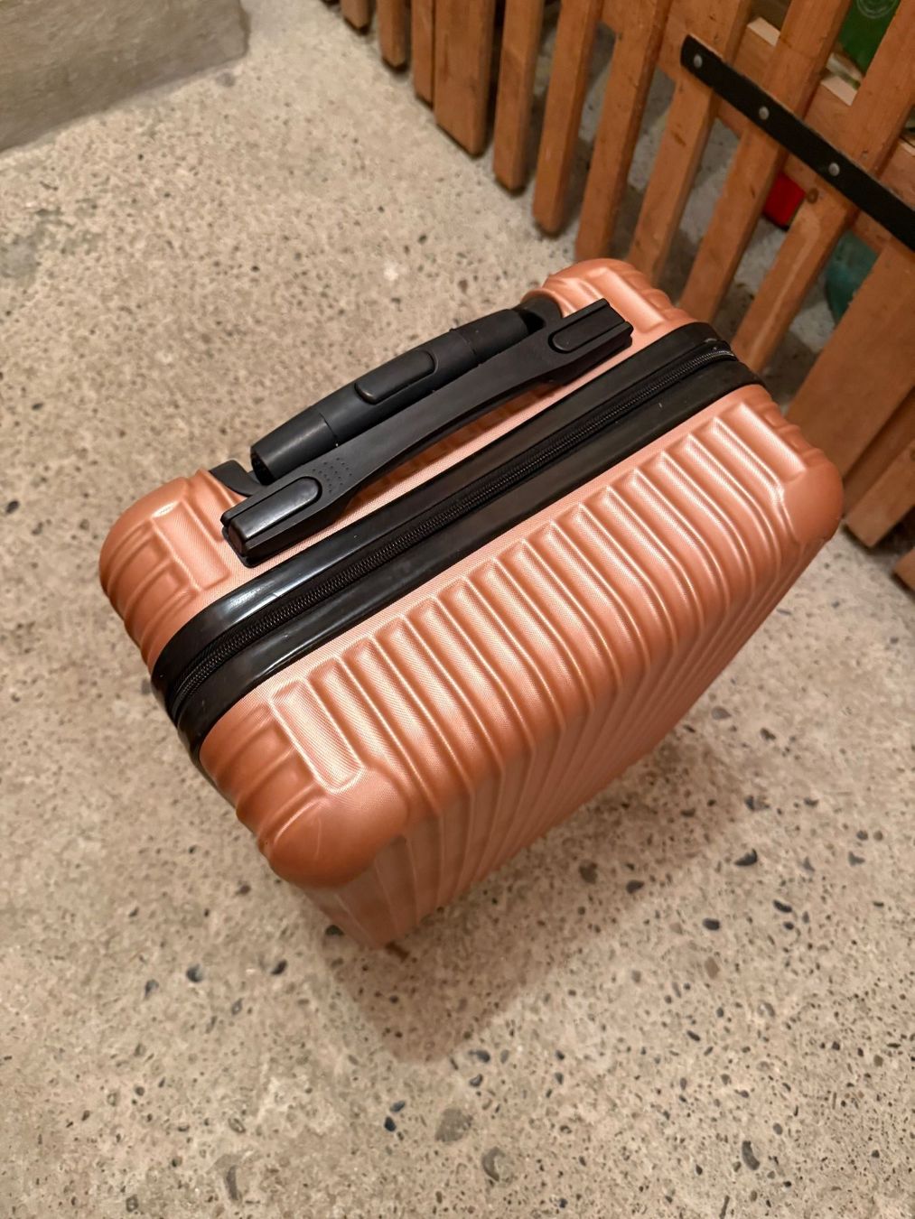 Valigie: Onboarding luggage – Usato da Thalwil venduto da zhe_69pd 1