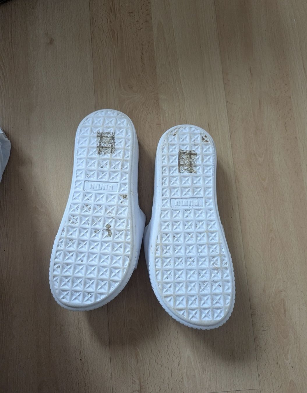 Puma Herrenschuhe: Puma Plateau Slipper, Grösse 38 – Neu (gemäss Beschreibung) aus Schaan von Sarahvo13 2
