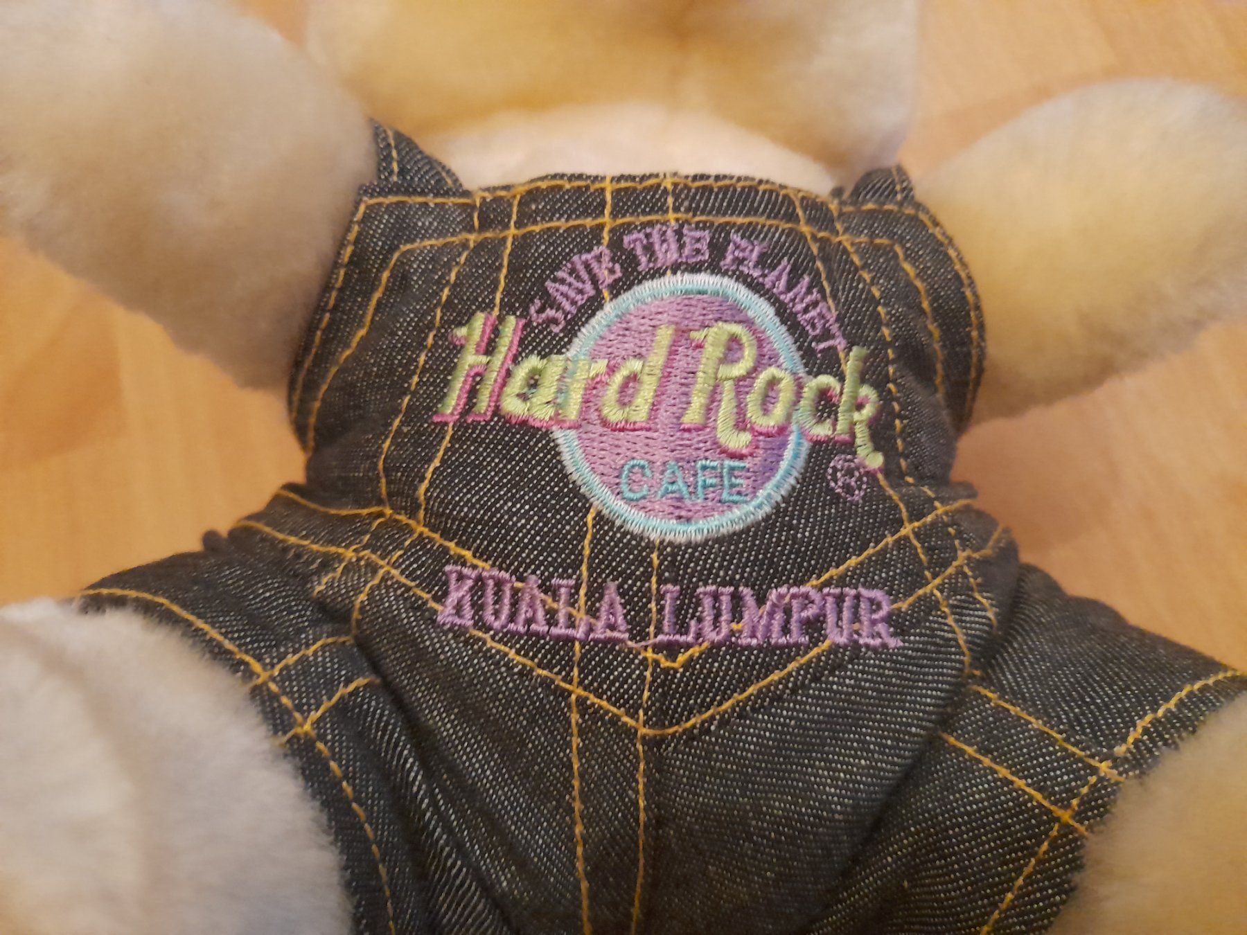 Giocattoli: Hard Rock Cafe Kuala Lumpur Teddybär – Nuovo (secondo la descrizione) da Lustmühle venduto da chevi03 2