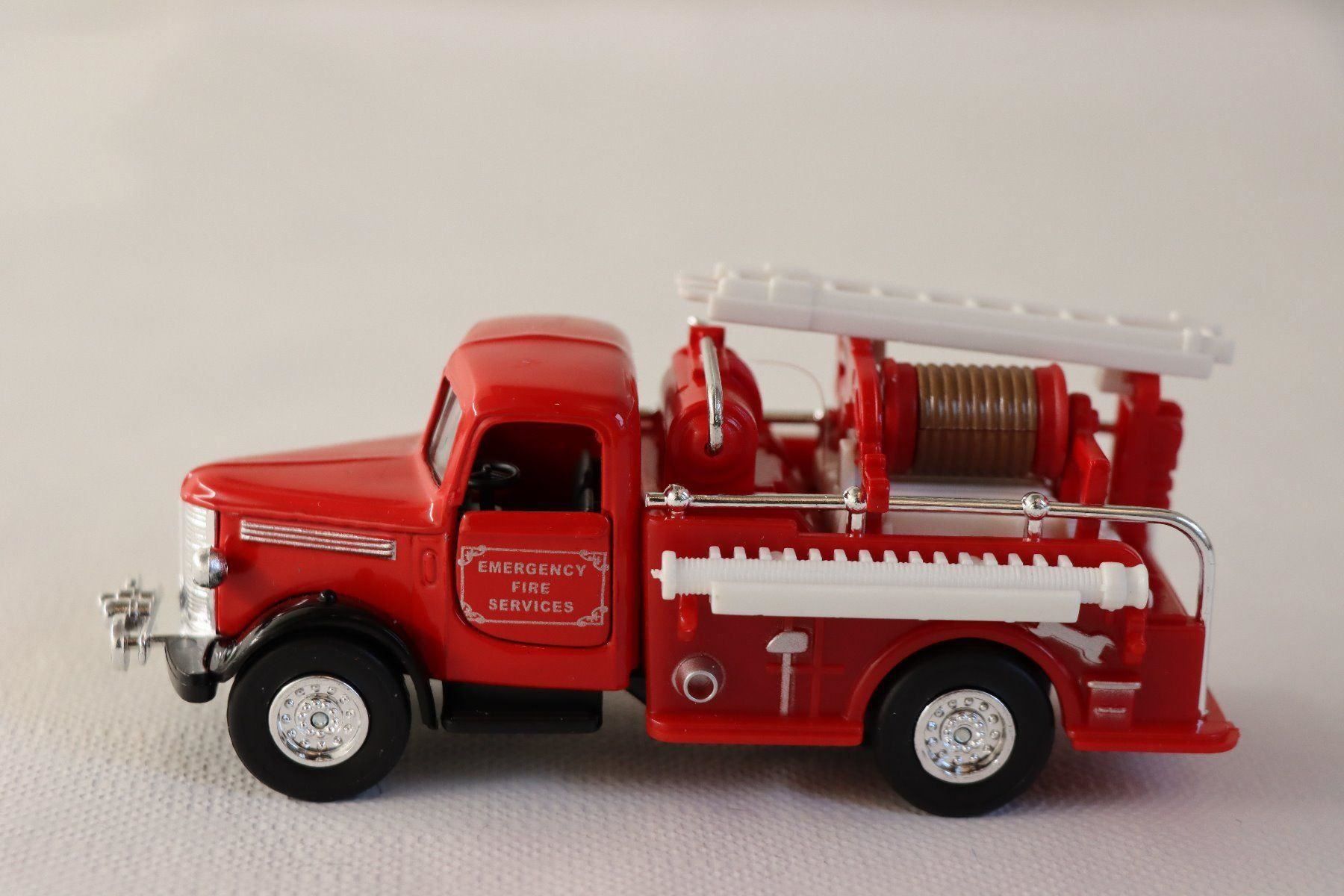 Modellini d'auto: Modellauto Feuerwehrauto (787-791) – Nuovo (secondo la descrizione) da Bäriswil BE venduto da WWYN-Liquidationen