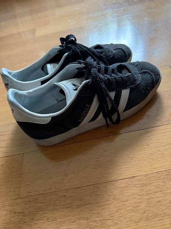 Adidas Scarpe da donna: Adidas Sneaker, Damenschuh, Grösse 38 2/3 – Usato da Zürich venduto da lampion10
