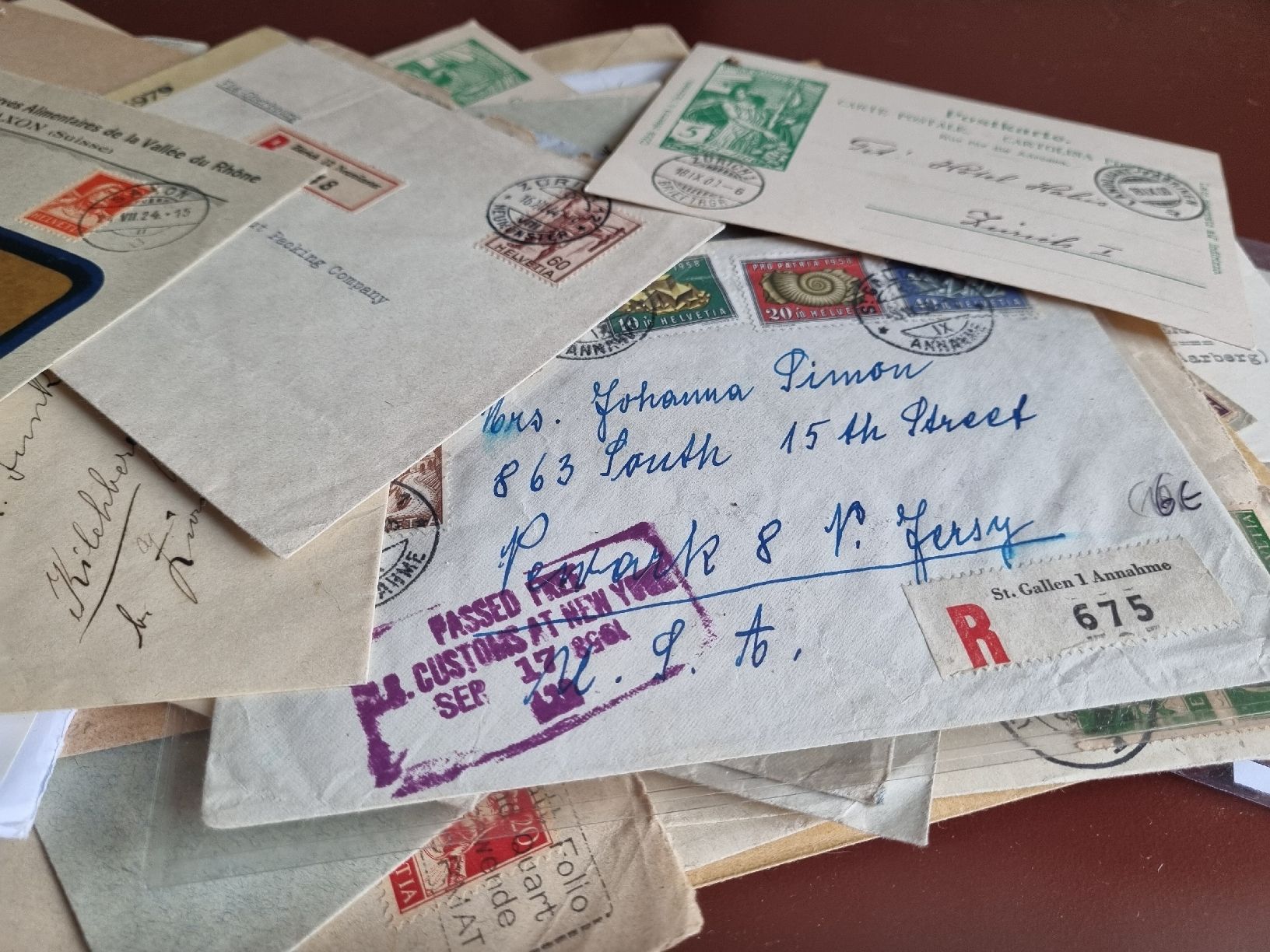 Tous les timbres: SAMMLUNG - GANZSACHEN - ÜBER 60.WERTE - AB 1.- – D'occasion à Heimenschwand par rog_p7h9 1