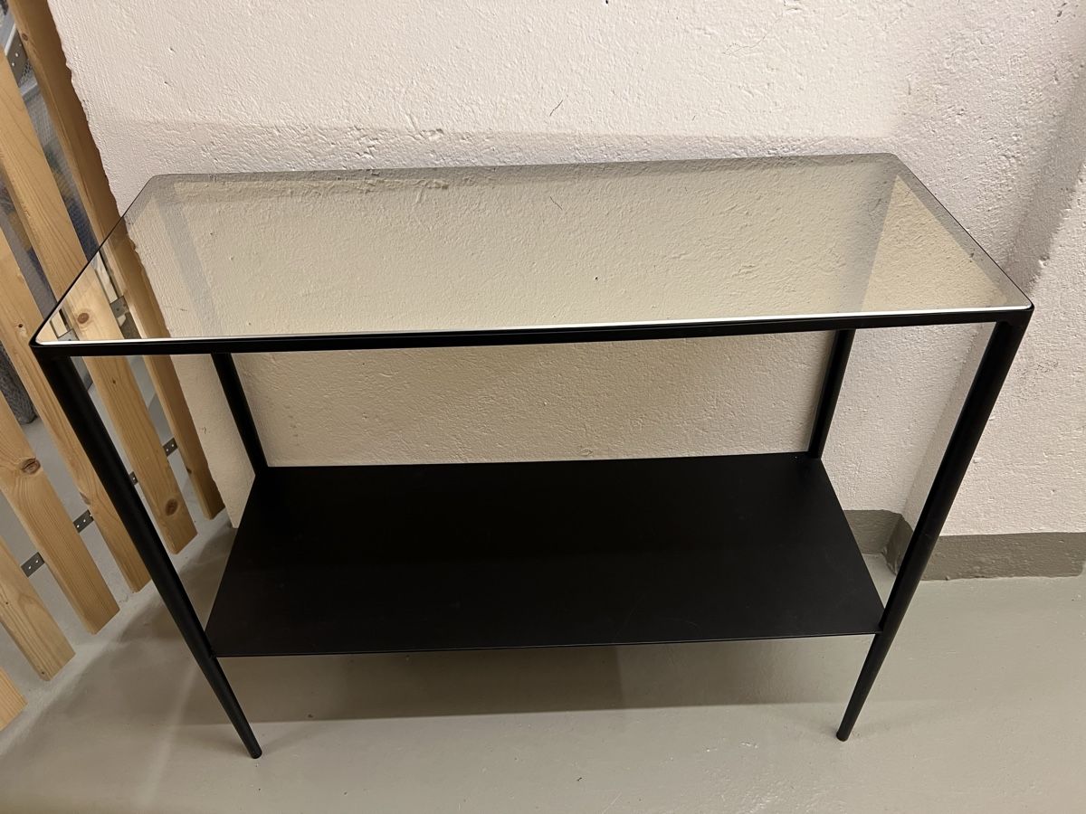 Konsolen: Konsole schwarz mit Glas – Gebraucht aus Zürich von jasi031