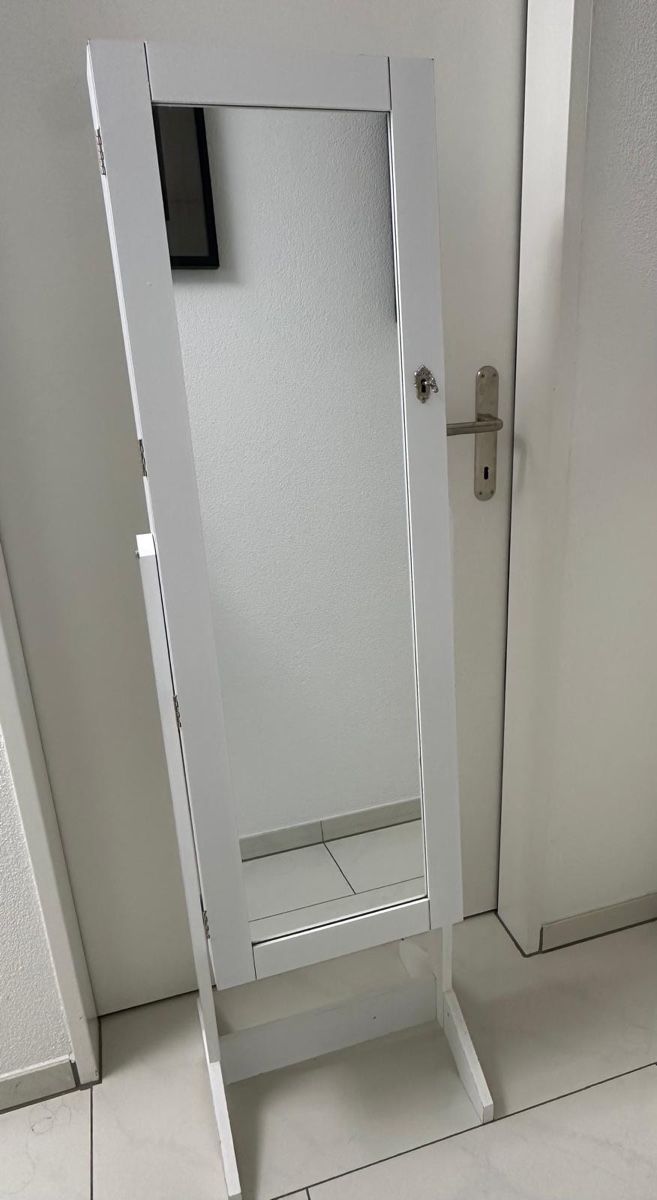 Armadietti a specchio: Tectake Schmuckschrank mit Spiegel  – Usato da hochdorf venduto da tariq1