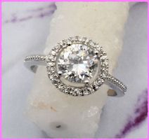 Bezaubernder Ring mit Zirkonia
