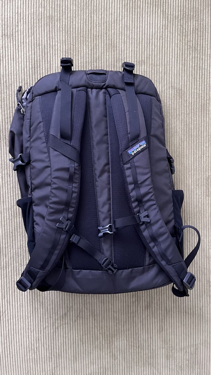 Patagonia Zaini: Patagionia Rucksack - Refugio - 30L - Schwarz – Usato da Luzern venduto da Calidru 3