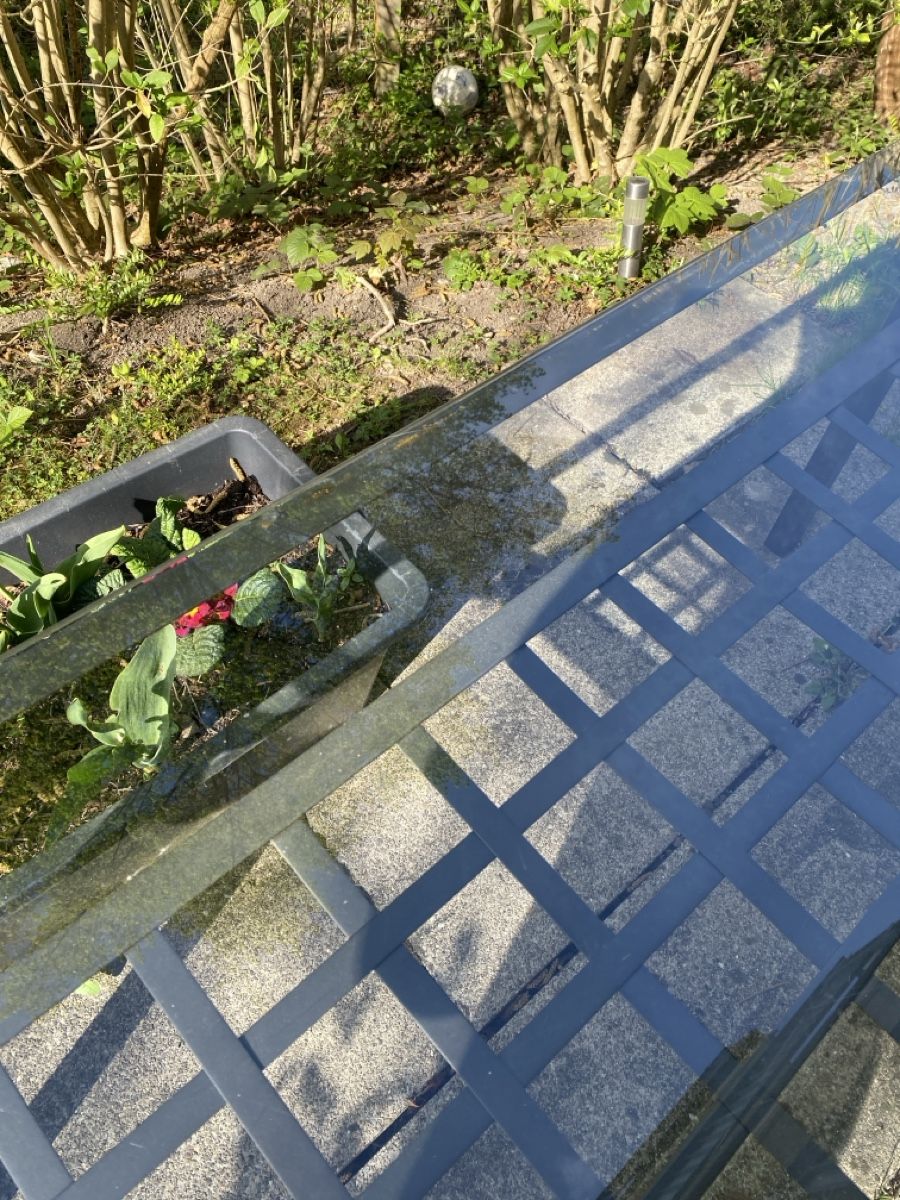 Tavoli: Glastisch und 6 Klappstühle – Usato da Effretikon venduto da freima79 3