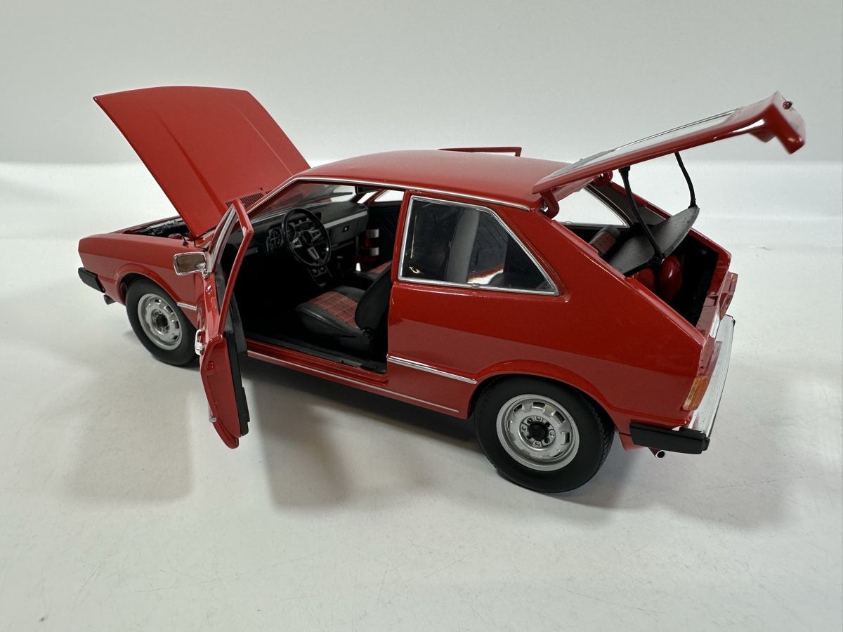 Revell Voitures modèles: Volkswagen VW Scirocco GTI 1:18, inkl. OVP, REVELL – Neuf (Voir description) à Zofingen par rf9_x2xt 5