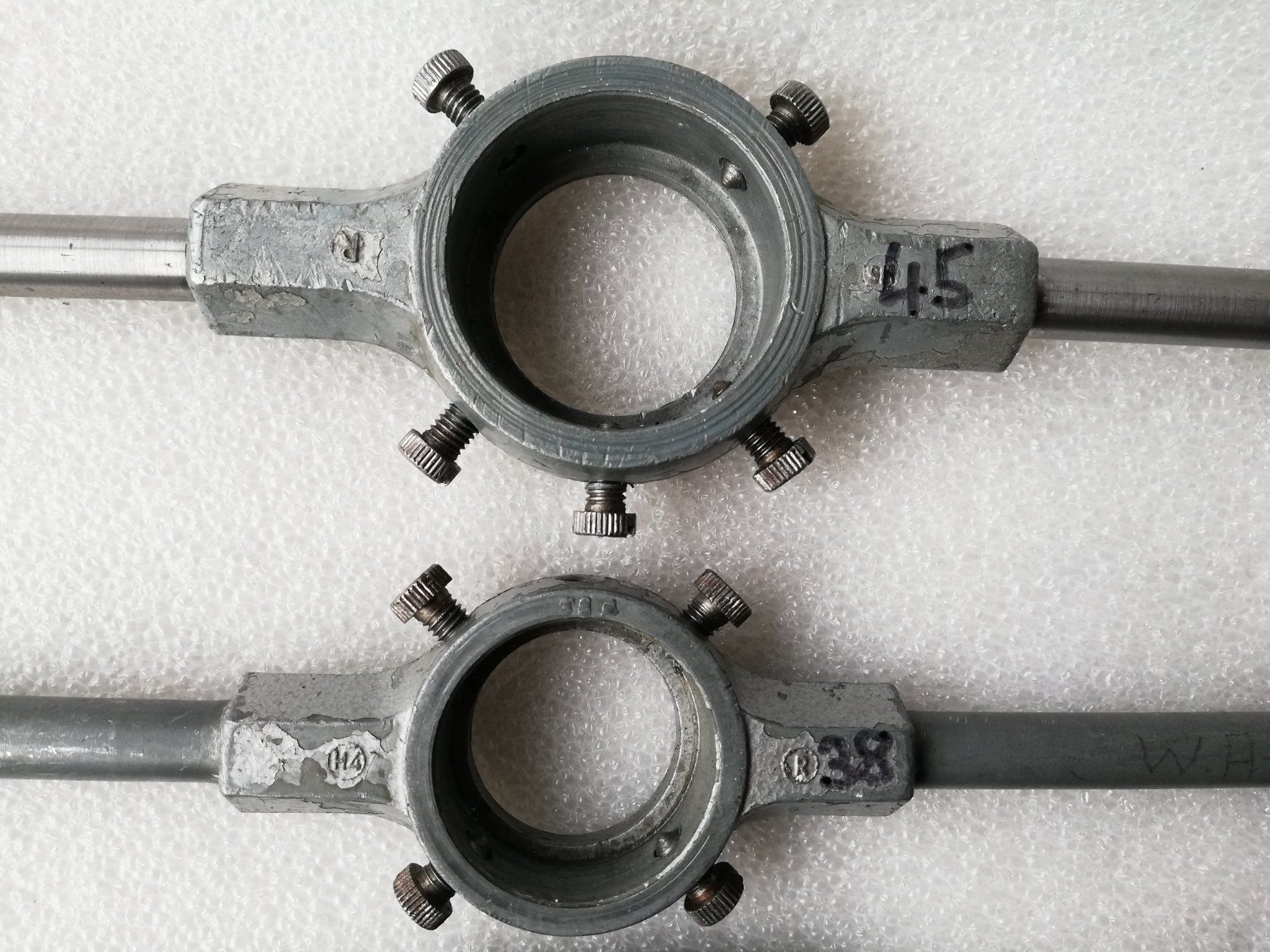 Schaublin Altro per industria metallurgica: Windeisen und Schneideisenhalter – Usato da Niederdorf venduto da salti 1