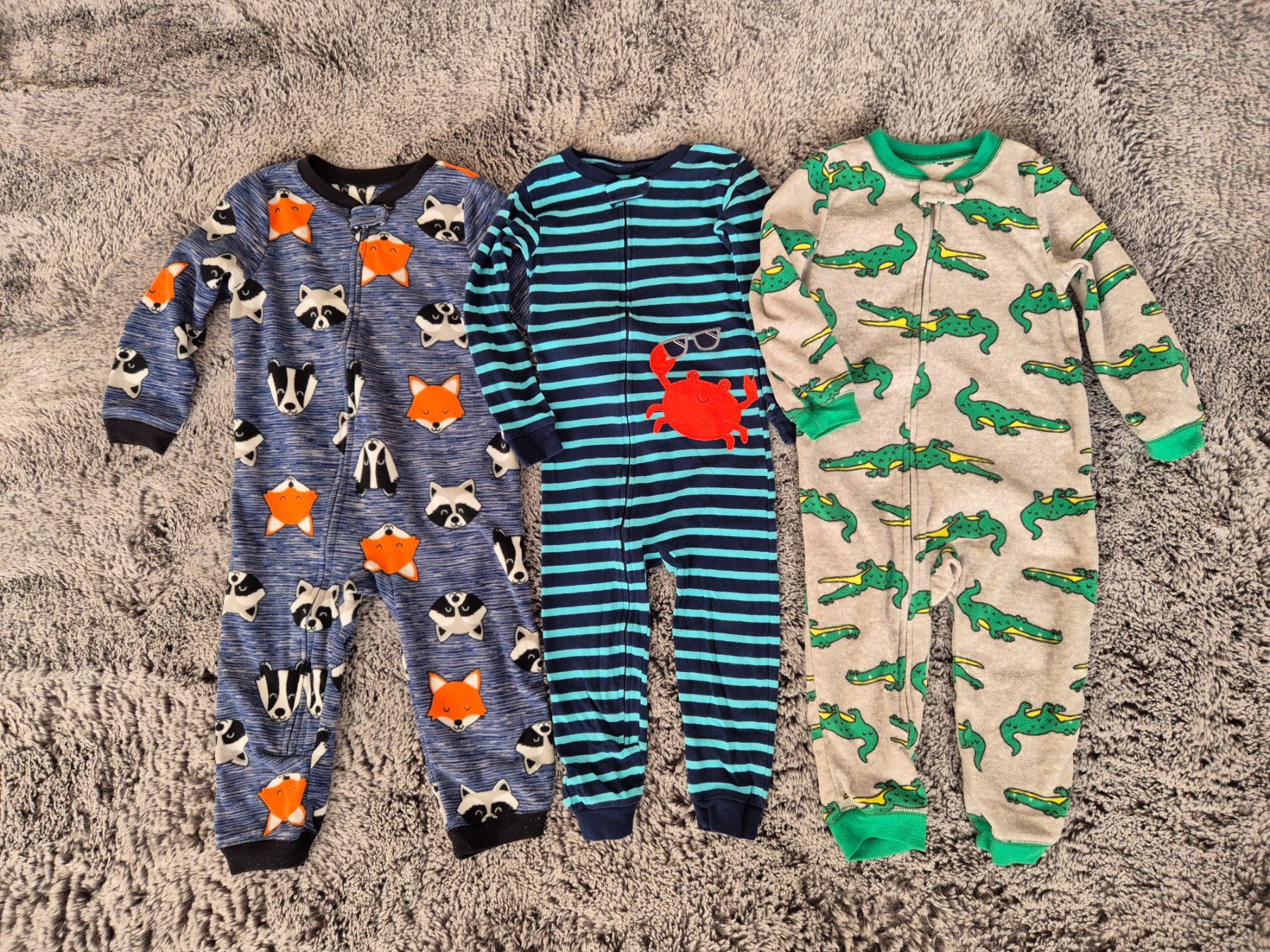 Lotti & Set di vestiti: Carters Strampler Set Gr. 3T – Usato da Widnau venduto da KleineHonigblume