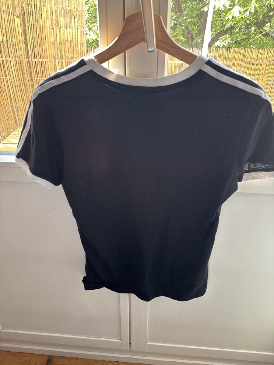 Adidas T-shirt: Adidas T-Shirt – Usato da Bern venduto da Lydiixa 2