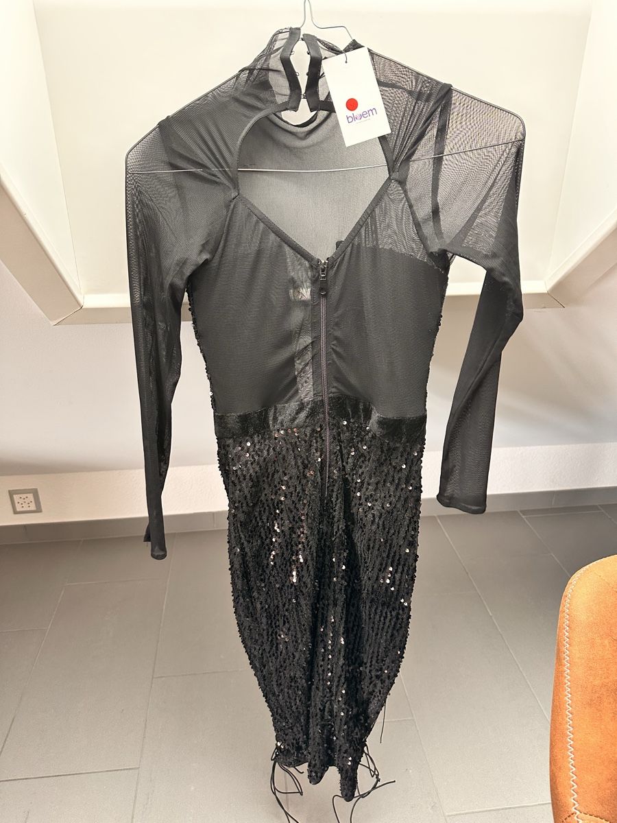 Vestiti: Elegant dress – Nuovo (secondo la descrizione) da Zürich venduto da fed_vh9n 1