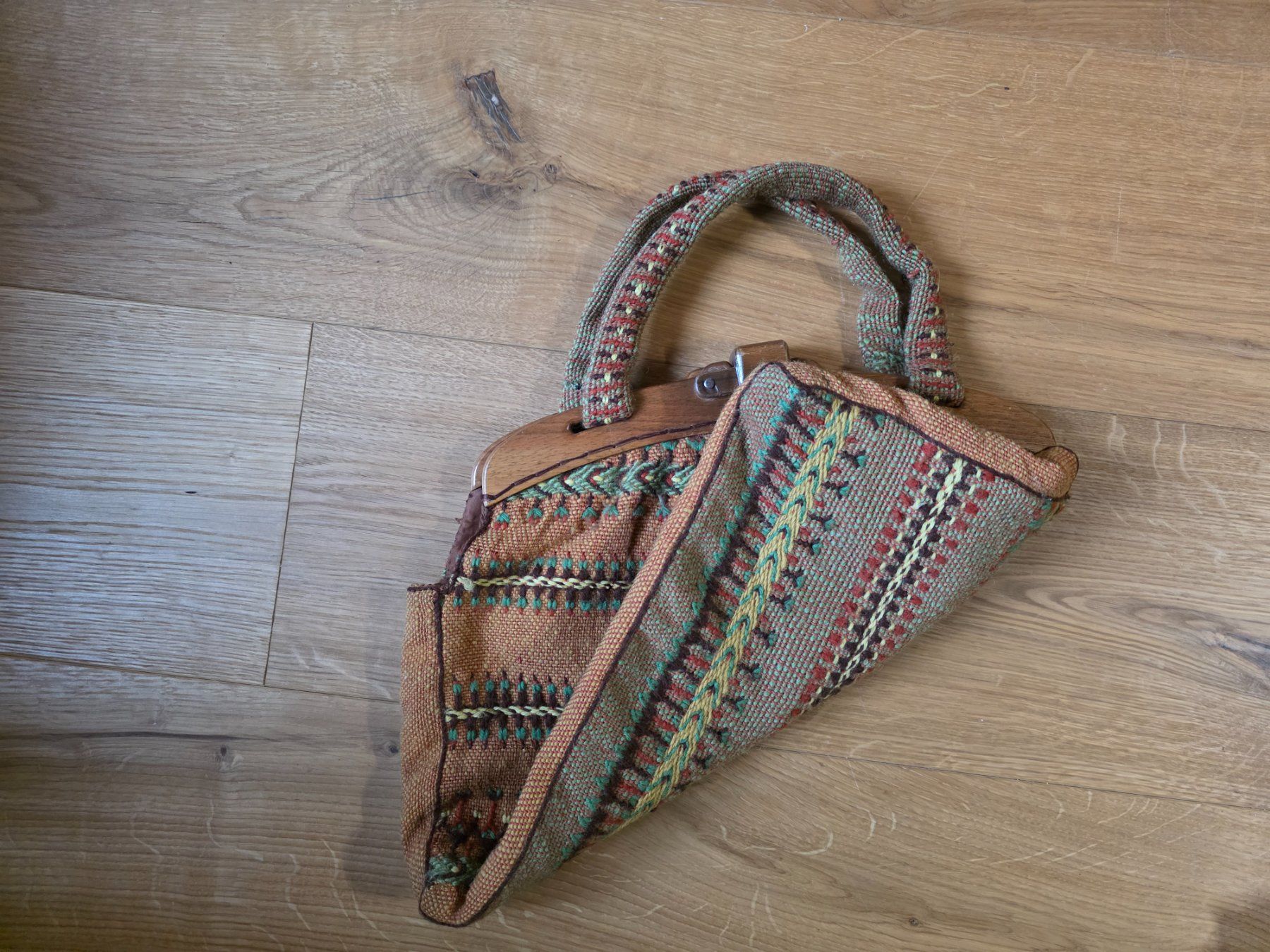 Borse da donna: Vintage Hand Tasche Stoff Holz – Usato da Walterswil BE venduto da Lonitti 4