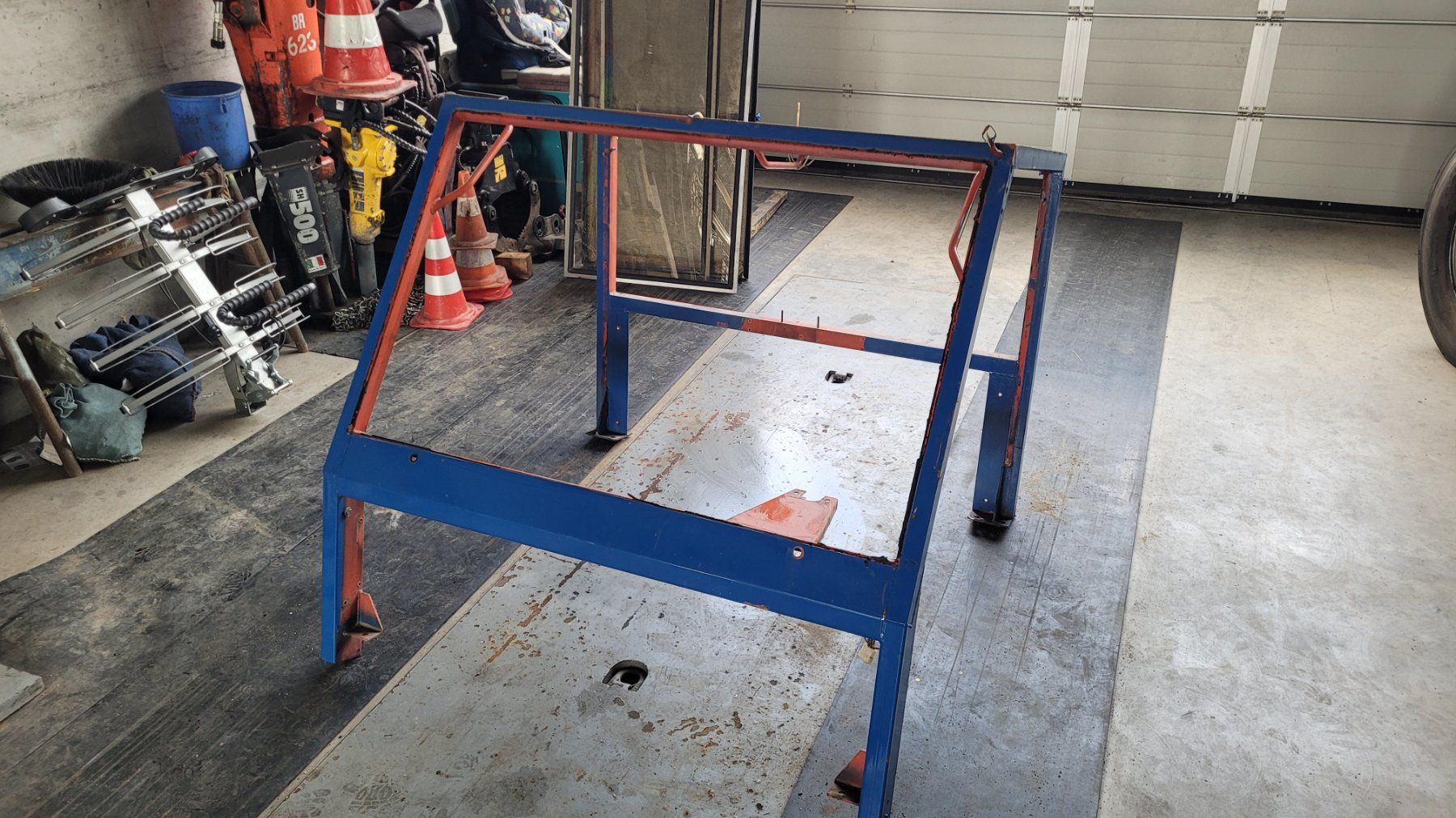 Bucher Tutte le macchine: Kabine – Usato da Kerns venduto da avr75