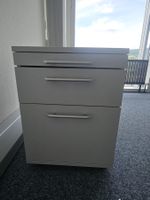 Grauer Schrank klein