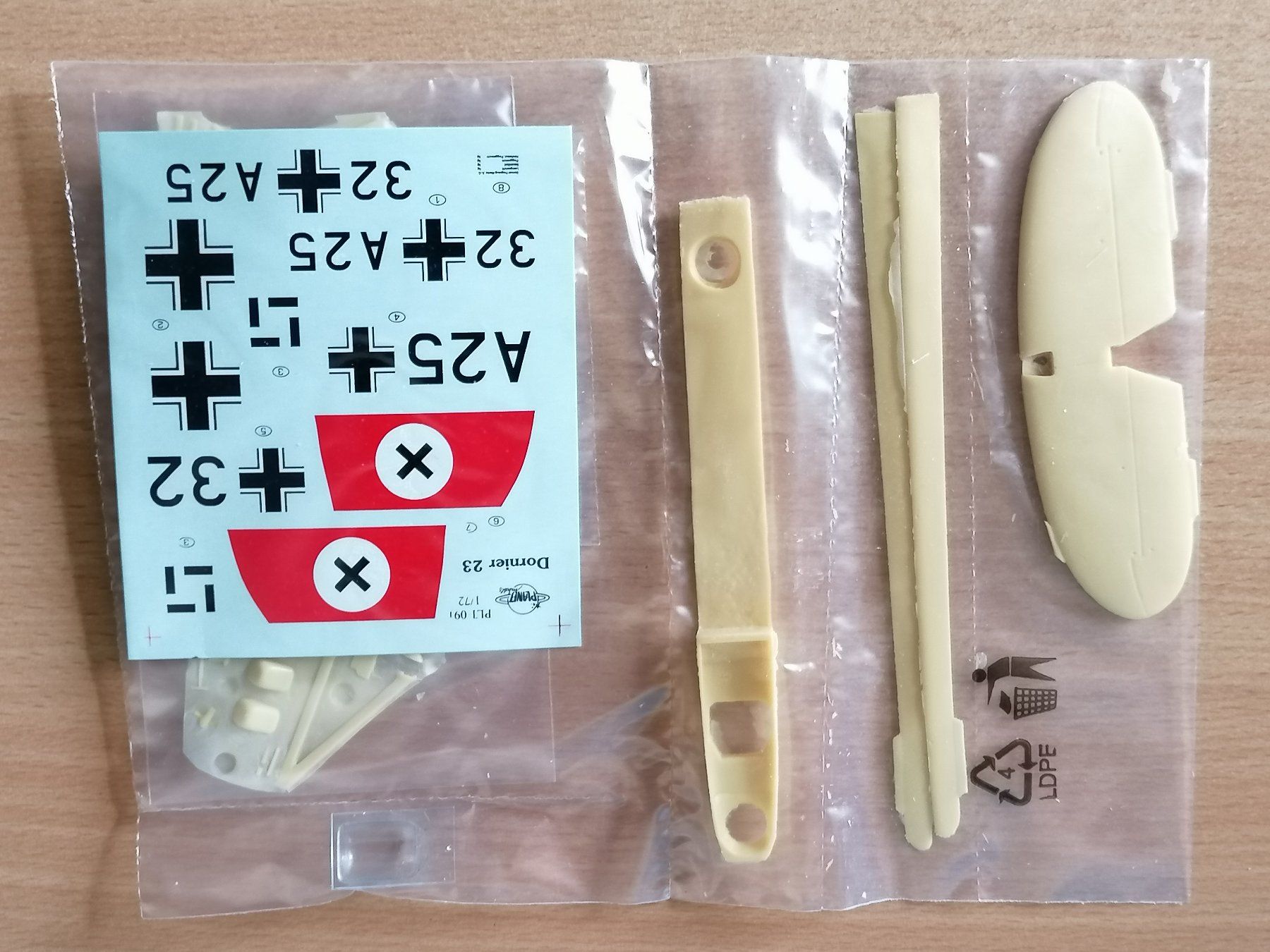 Kit di modellismo & Modellini statici: 1/72 Dornier Do-23 Planet 091 – Nuovo e nell'imballaggio originale da Sion venduto da mika-0926 7