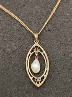 Jugendstil zarte Anhänger aus Tombak, Perle, Granat an Kette