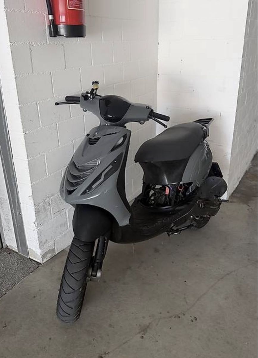 Piaggio Strada: Piaggio Zip Sp2 150ccm 2t | Gilera Runner Piaggio Skipper – Usato da Romanshorn venduto da Hadrenalin 2