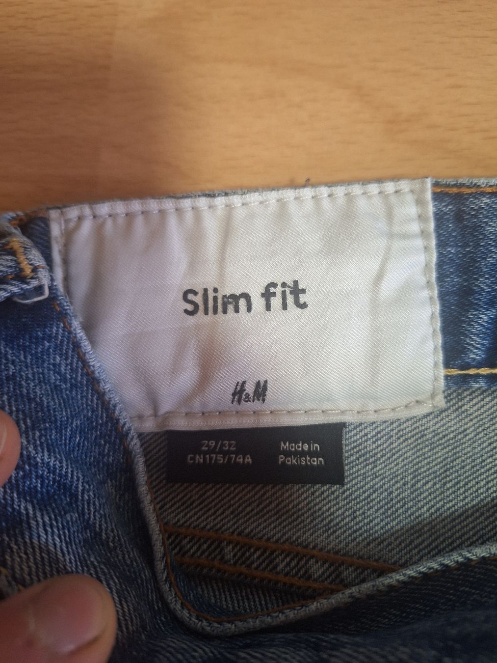 H&M Jeans: H&M Jeans – Gebraucht aus Glarus von mar_w6qy 1