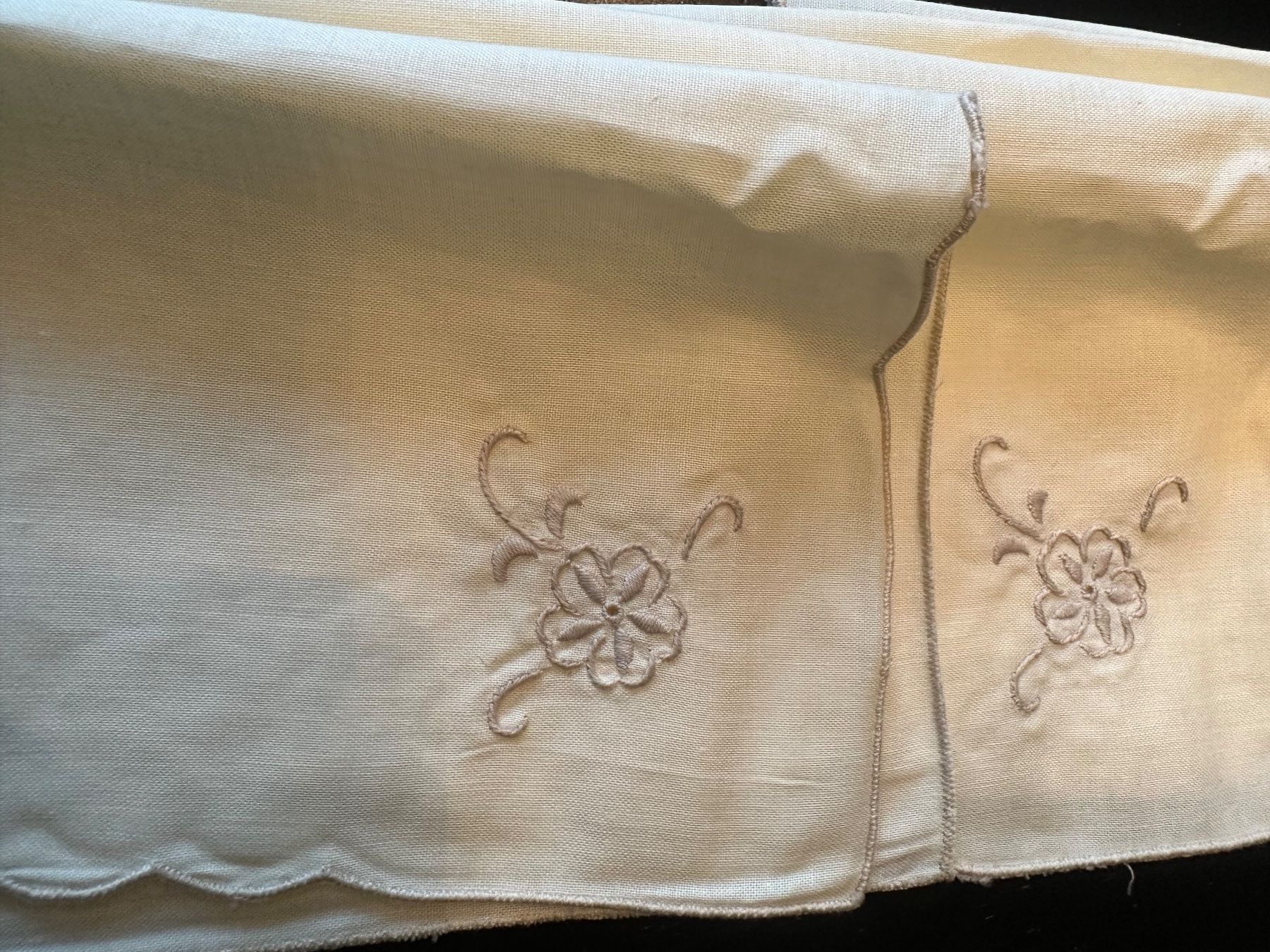 Coperte: Tisch decke" und 6 stuck Serviette, Handgemacht – Usato da Bottighofen venduto da M.O.L 5