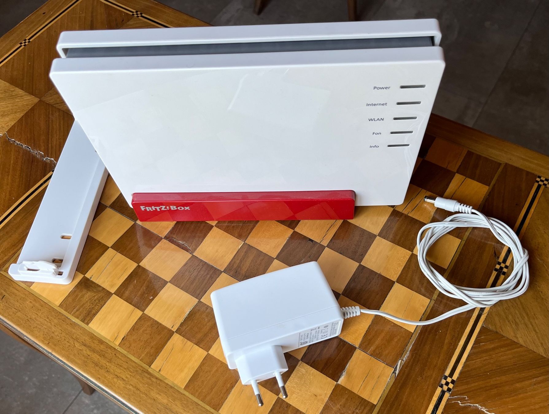 Avm Modems & Routeurs: AVM Fritz!Box 7582 – D'occasion à Muttenz par Golden_Times 1