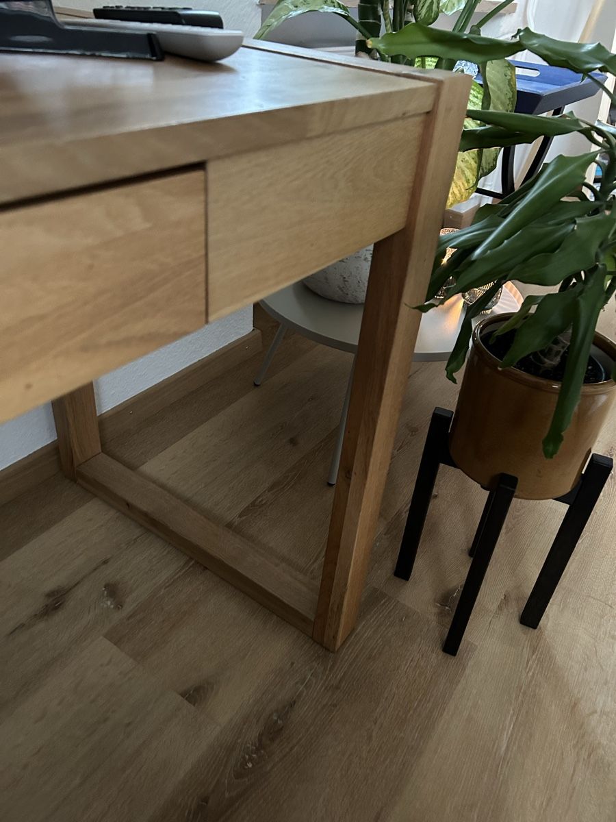 Scrivanie: Wunderschöner Holzschreibtisch / Sideboard aus Eiche – Usato da Aarau venduto da den_7pb8 3