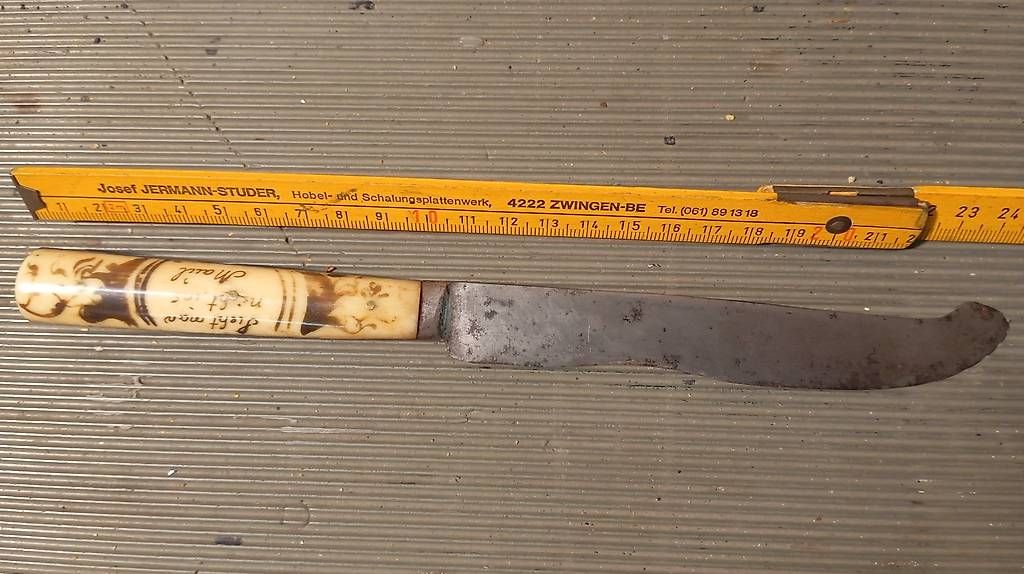 Posate: Karbonstahl Messer 18 jhd – Usato da Basel venduto da Petergunn