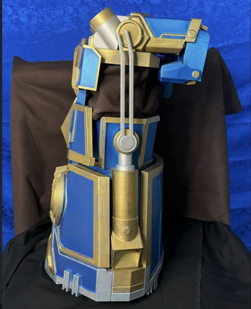 Costumi: Cosplay Prop - Arcane Vi Gauntlet – Usato da Gossau SG venduto da Warriorgem 3