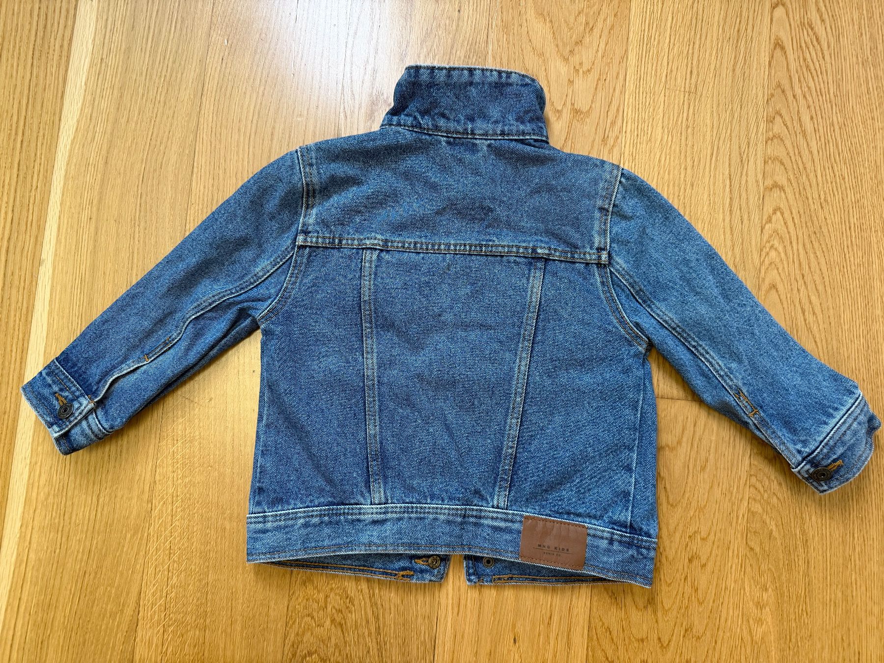 Mango Giacche & Cappotti: Jeansjacke Mango Gr. 110 (5 J) – Usato da Uetikon am See venduto da Fraufox1 1