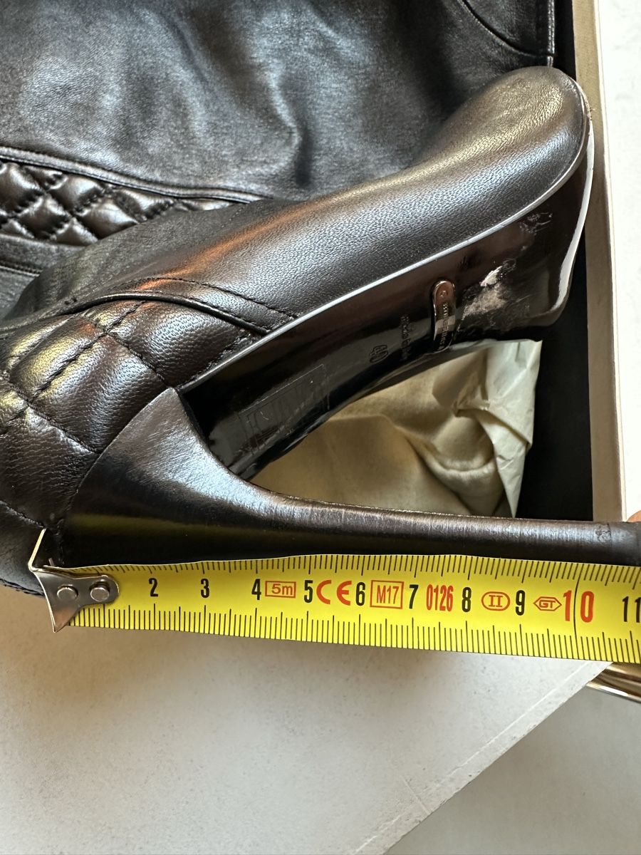 Scarpe per cavalli: Burberry boots size 40 – Usato da Vevey venduto da ledidream 1