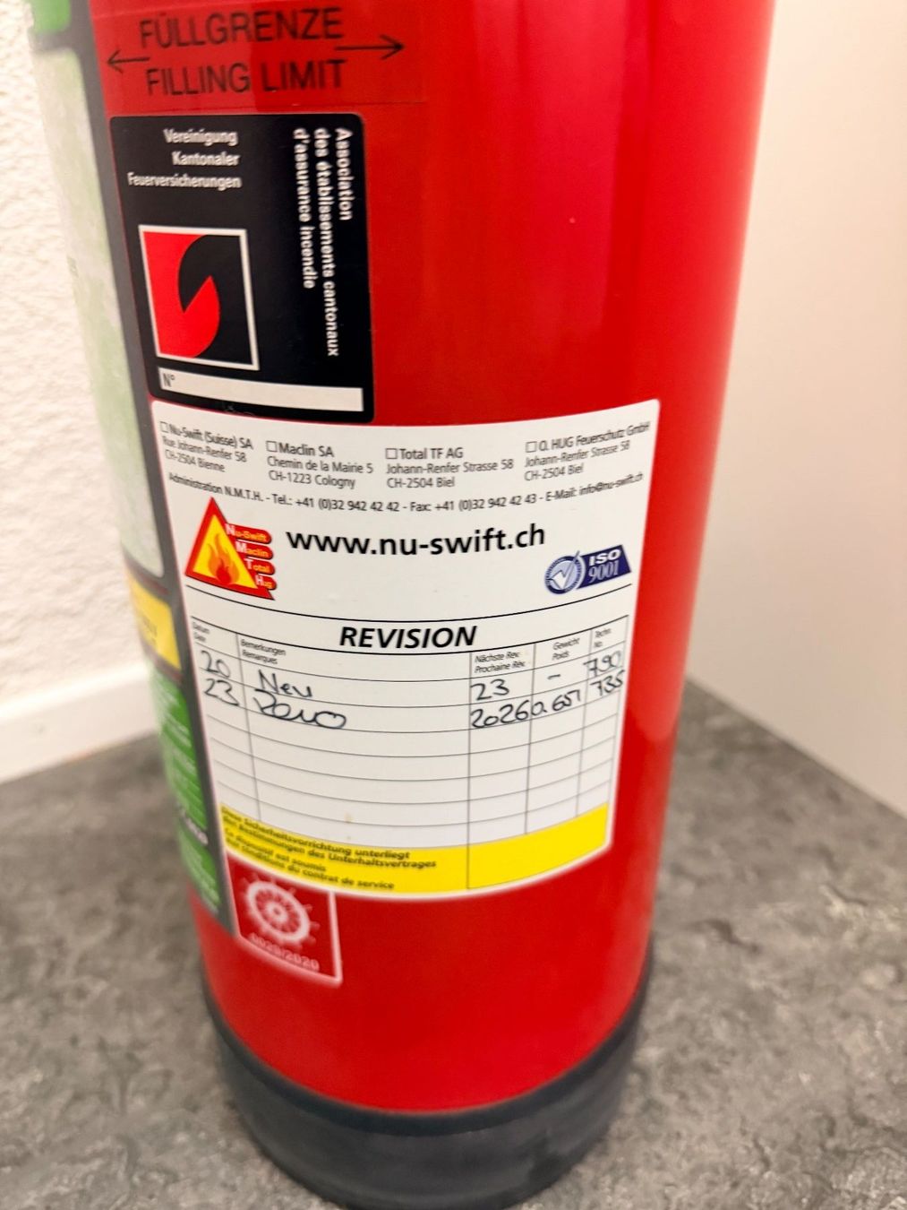 Estintori: Feuerlöscher NUSWIFT Master 2Stk. – Nuovo (secondo la descrizione) da Wettingen venduto da jo_walters 1